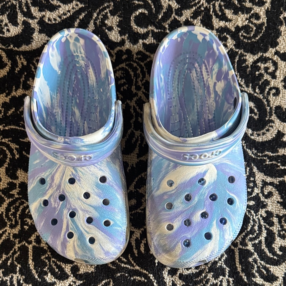 CROCS Swirl Blue and Purple Clogs